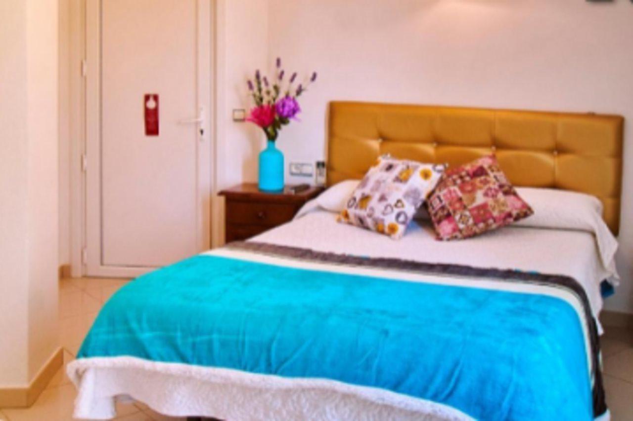 Hostal Restaurante La Nina Палос де ла Фронтера Екстериор снимка