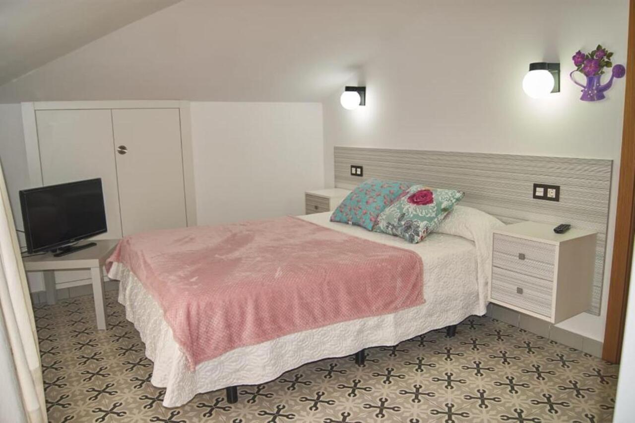 Hostal Restaurante La Nina Палос де ла Фронтера Екстериор снимка