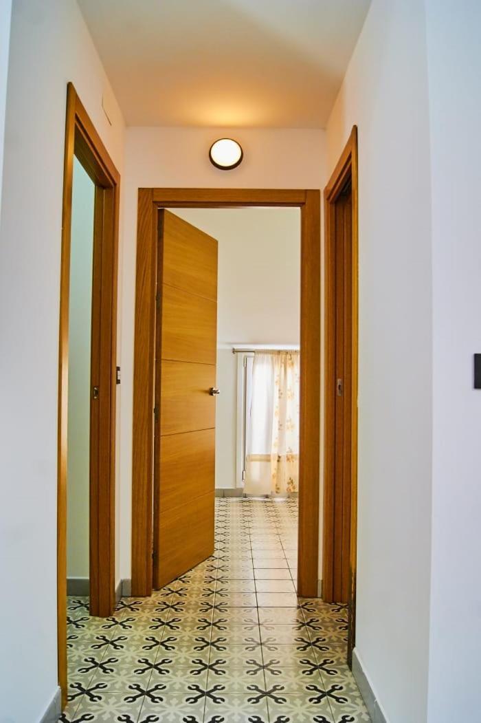 Hostal Restaurante La Nina Палос де ла Фронтера Екстериор снимка